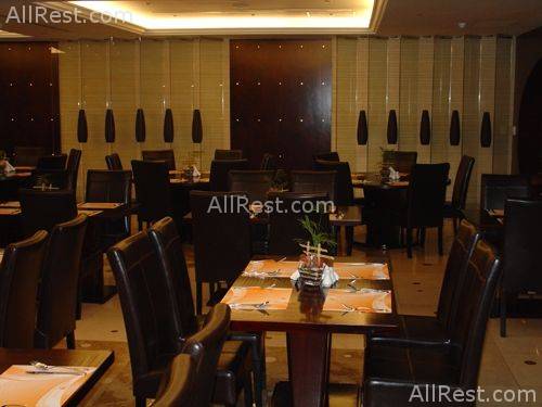 Hallmark Hotel 7